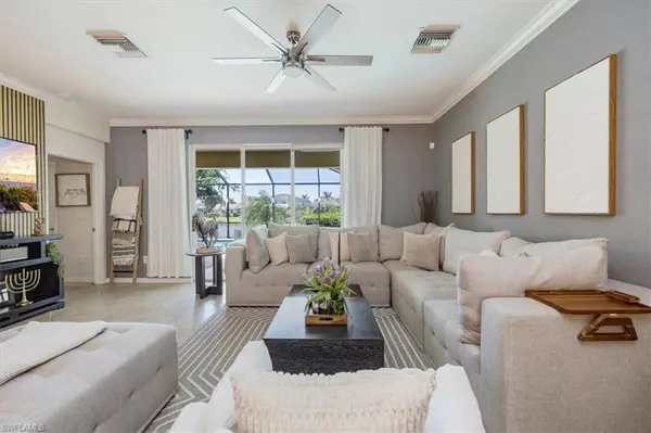 2069 Hamlin ST, Naples, FL 34120