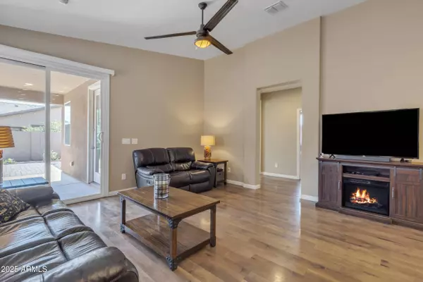 7115 E Olla Avenue, Mesa, AZ 85212