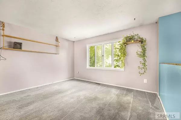 867 Coachman Drive, Idaho Falls, ID 83402