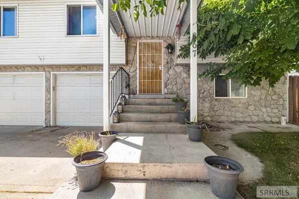 867 Coachman Drive, Idaho Falls, ID 83402