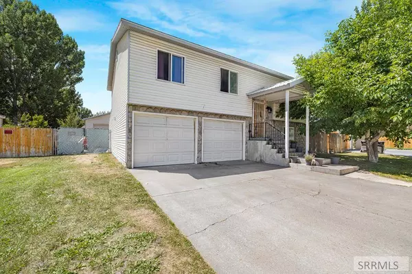 867 Coachman Drive, Idaho Falls, ID 83402