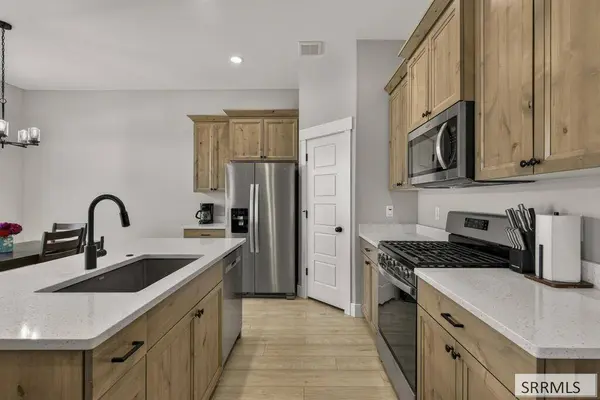 4310 Ola Vista Ave, Idaho Falls, ID 83401