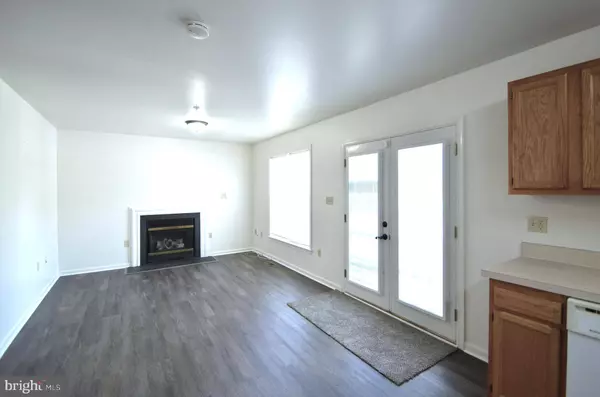 4 RIDGE RD SE, Washington, DC 20019