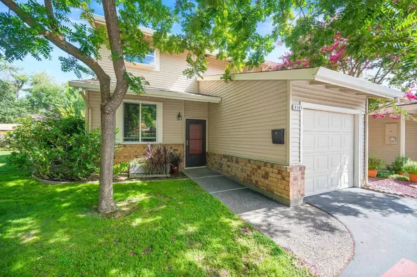 8107 La Riviera DR, Sacramento, CA 95826