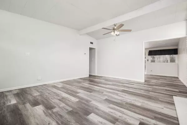 724 Julian DR, West Sacramento, CA 95605