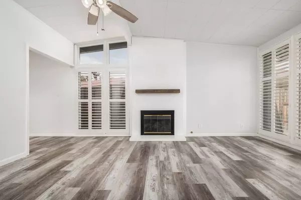 724 Julian DR, West Sacramento, CA 95605