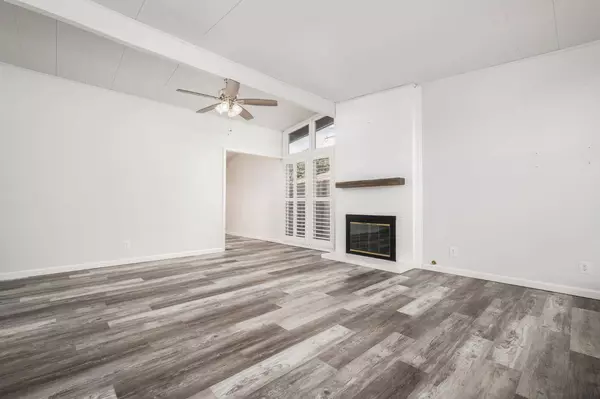 724 Julian DR, West Sacramento, CA 95605