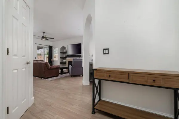 2847 Belle Fleur WAY, Sacramento, CA 95833