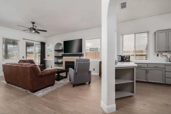 2847 Belle Fleur WAY, Sacramento, CA 95833