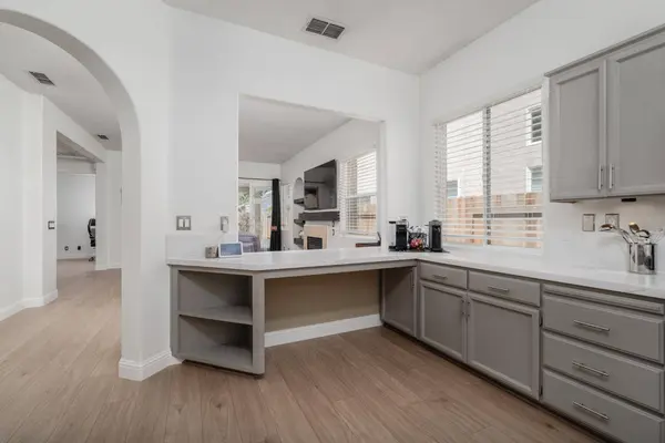 2847 Belle Fleur WAY, Sacramento, CA 95833