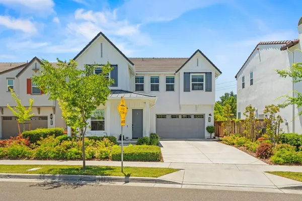 2238 5th AVE, Sacramento, CA 95818