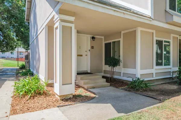 123 Fairgrounds DR, Sacramento, CA 95817