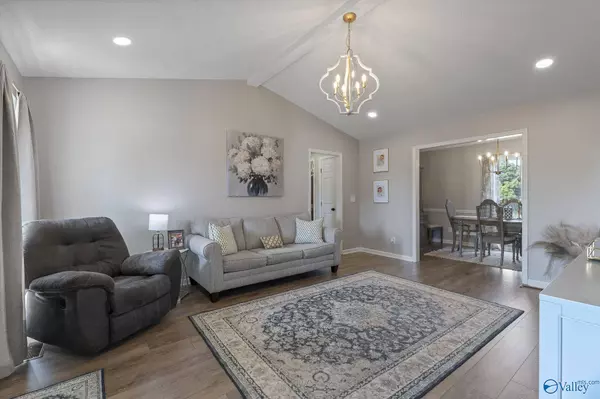 1784 Butler Road, New Market, AL 35761