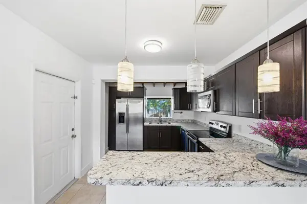 1435 SW 5th CT, Fort Lauderdale, FL 33312