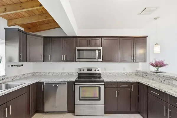 1435 SW 5th CT, Fort Lauderdale, FL 33312