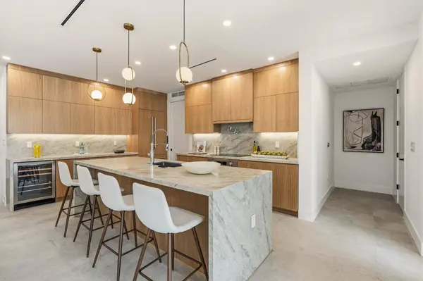 1113 Avocado ISLE, Fort Lauderdale, FL 33315