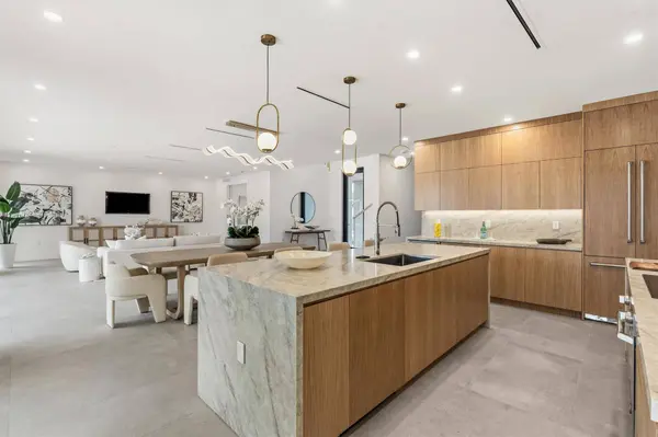 1113 Avocado ISLE, Fort Lauderdale, FL 33315