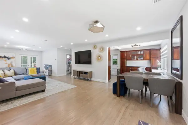 608 SW 13th ST, Fort Lauderdale, FL 33315