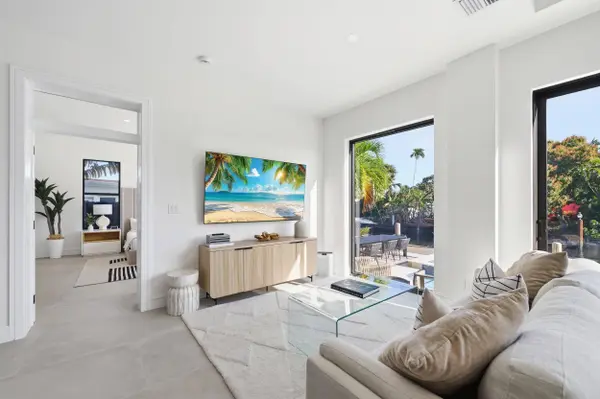 1308 Avocado ISLE, Fort Lauderdale, FL 33315