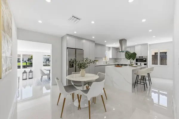 2280 SE 10th CT, Pompano Beach, FL 33062