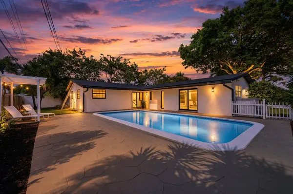 5611 NE 16th AVE, Fort Lauderdale, FL 33334