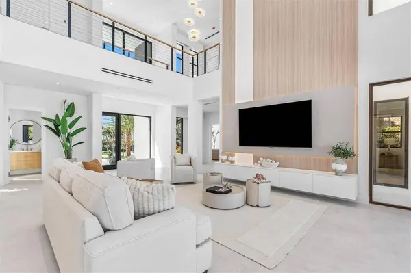 3716 Embassy DR, West Palm Beach, FL 33401