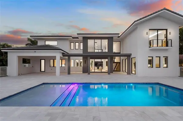 3716 Embassy DR, West Palm Beach, FL 33401