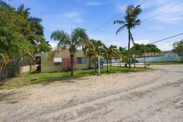 2001-2005 NE 17th CT, Fort Lauderdale, FL 33305