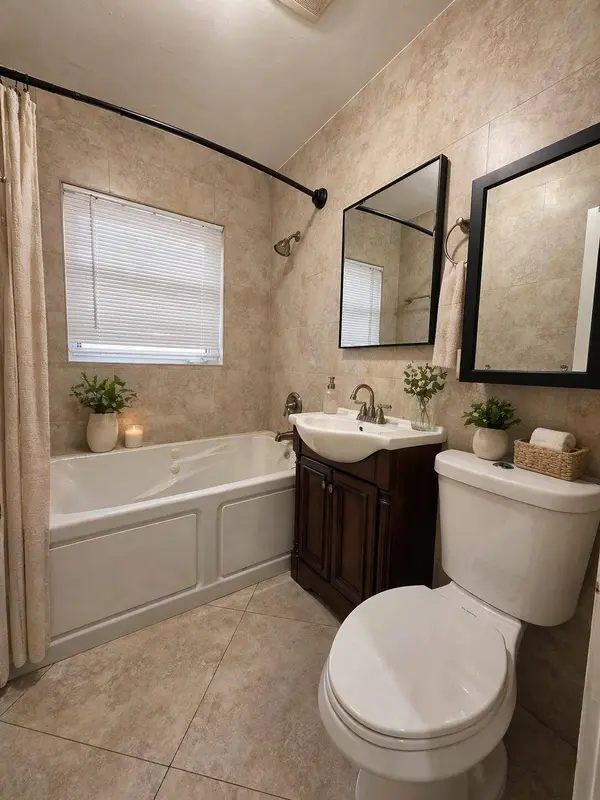 2016-2018 NE 14th CT #2018, Fort Lauderdale, FL 33304