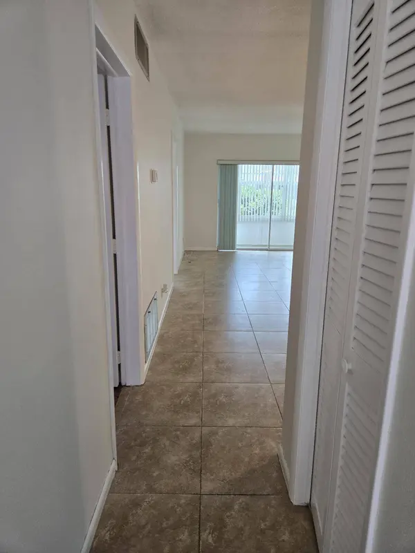 2501 W Golf BLVD #127, Pompano Beach, FL 33064