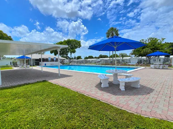 2501 W Golf BLVD #127, Pompano Beach, FL 33064