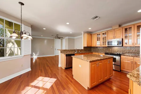 804 NE 16th AVE, Fort Lauderdale, FL 33304
