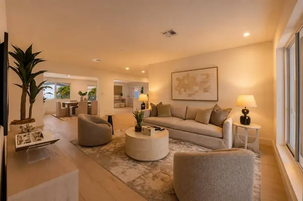 5621 NE 16th AVE, Fort Lauderdale, FL 33334