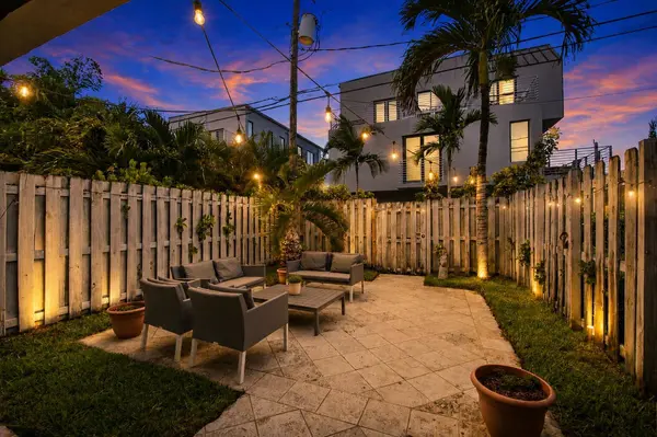 917 NE 3RD ST #9, Fort Lauderdale, FL 33301