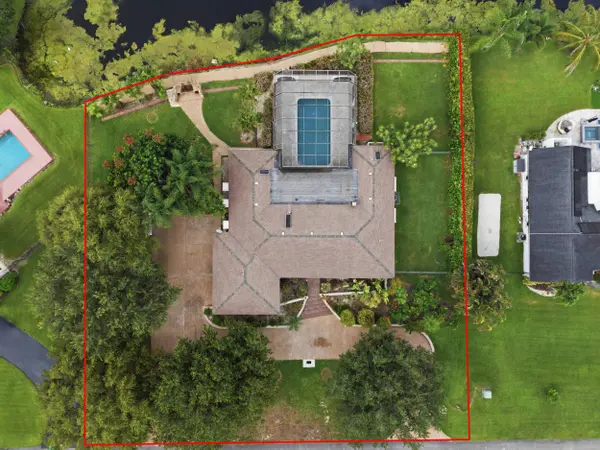 11600 SW 21st CT, Davie, FL 33325