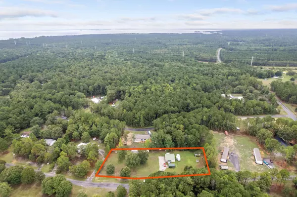 123 Sandy Oaks Ln, Cross, SC 29436