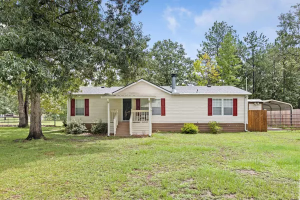 123 Sandy Oaks Ln, Cross, SC 29436