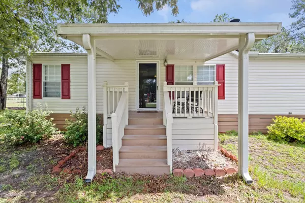 123 Sandy Oaks Ln, Cross, SC 29436