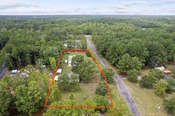 123 Sandy Oaks Ln, Cross, SC 29436