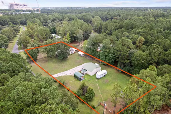 123 Sandy Oaks Ln, Cross, SC 29436