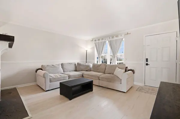 7879 Sandida Ct, North Charleston, SC 29418