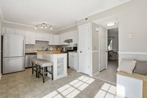 7879 Sandida Ct, North Charleston, SC 29418