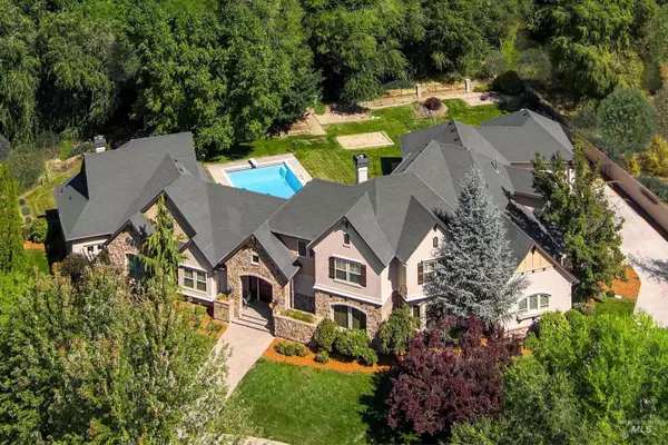 1450 E Covey Run Ct, Eagle, ID 83616