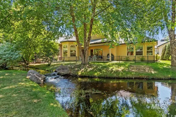 1908 S Stream Pointe Ln, Eagle, ID 83616-7135