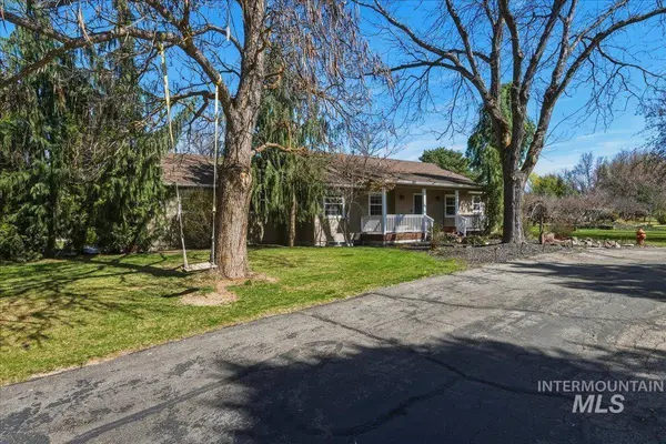 264 W Rush Ct, Eagle, ID 83616