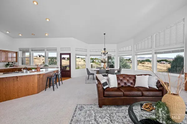 4822 N Smoky Ridge Lane, Eagle, ID 83616