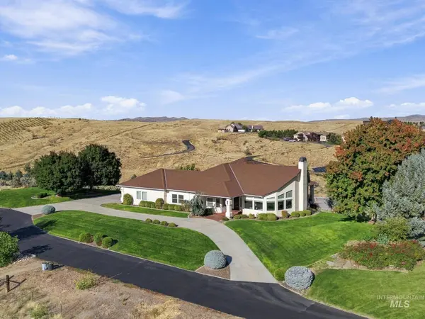 4822 N Smoky Ridge Lane