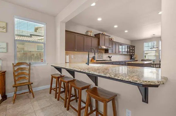 1188 Blackwood AVE, Clovis, CA 93619