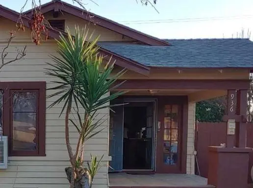 936 E Simpson AVE, Fresno, CA 93704