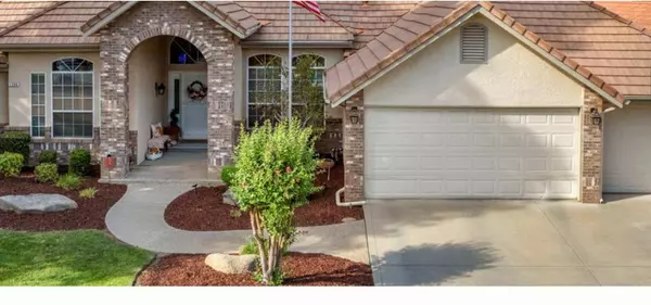 1290 E Everglade AVE, Fresno, CA 93720